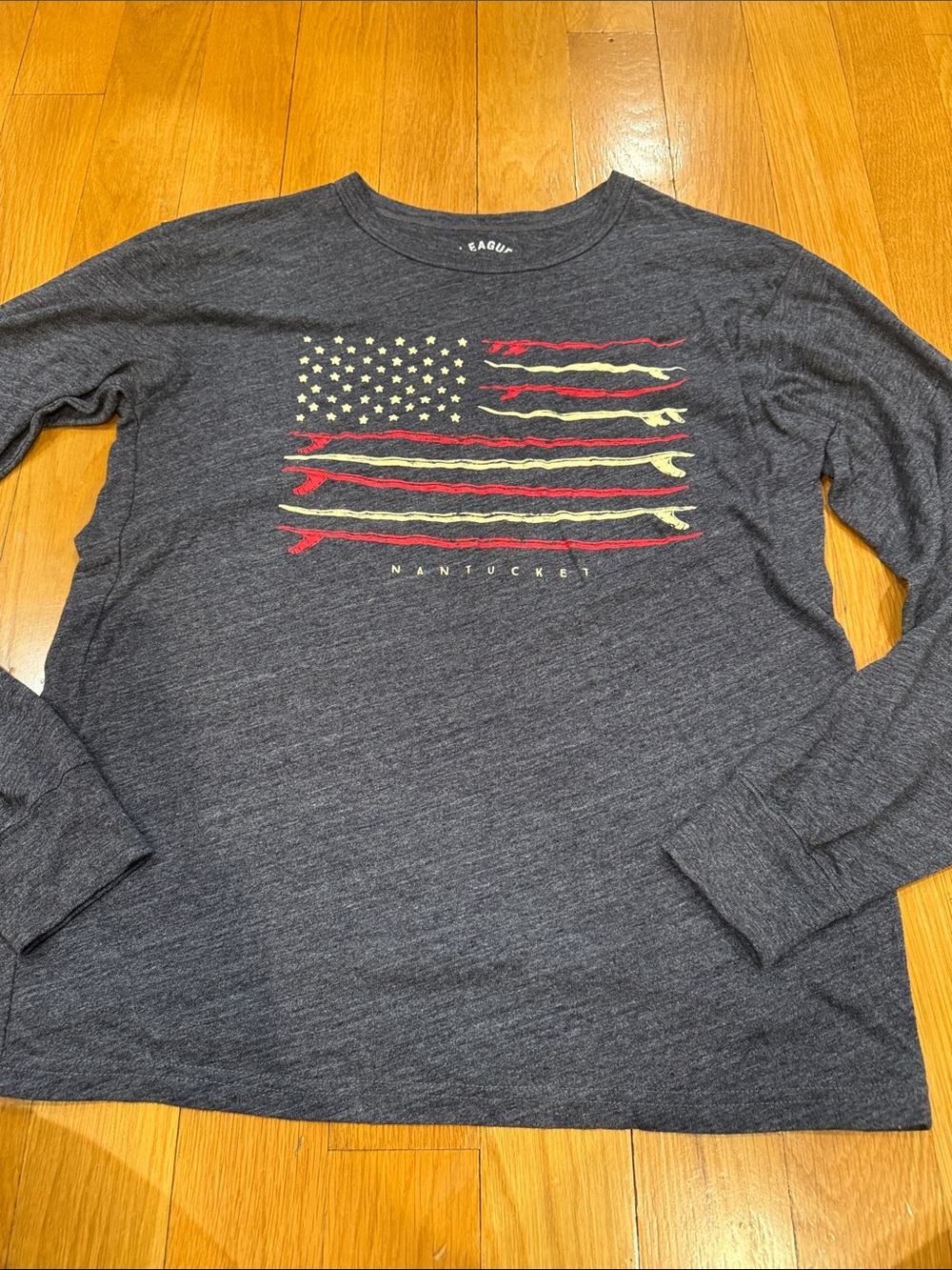 League 91  men’s long sleeve Nantucket shirt size medium.
